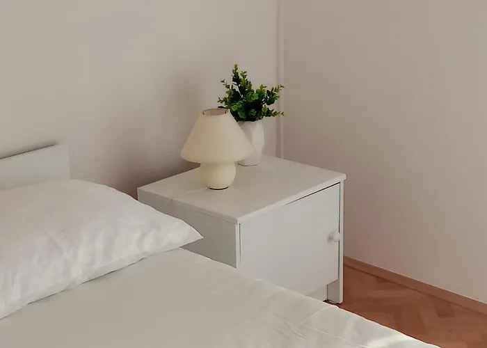 For Two Baška Voda